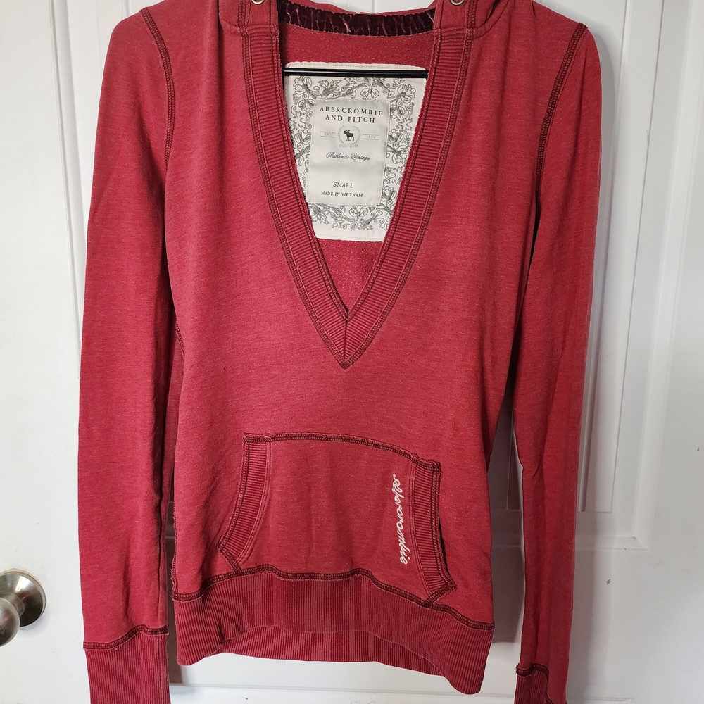 Abercrombie & Fitch Vintage Deep Red Pullover